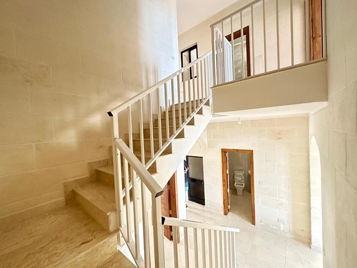 Hili Complex Apartment *